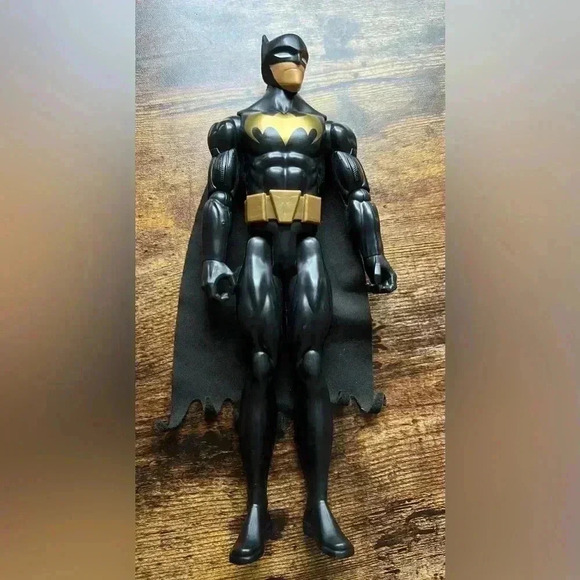 2016 DC Comics by Mattel | Justice League Stealth Shot Batman action figure. - Picture 2 of 11